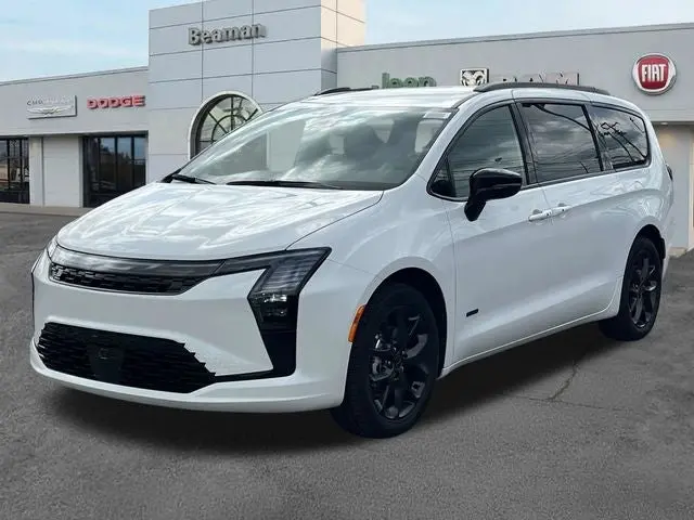 2027 Chrysler Pacifica Select photo 3