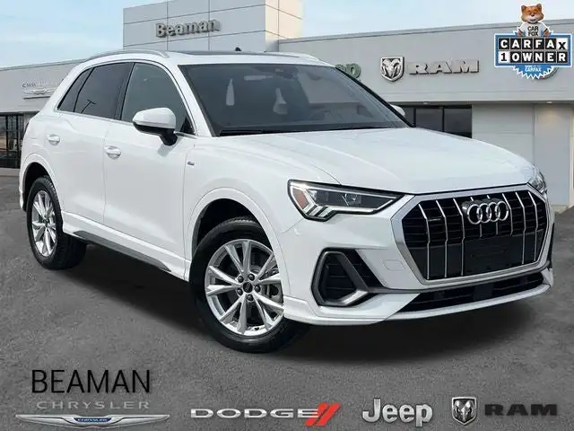 2025 Audi Q3 45 TFSI S Line Premium quattro's photo
