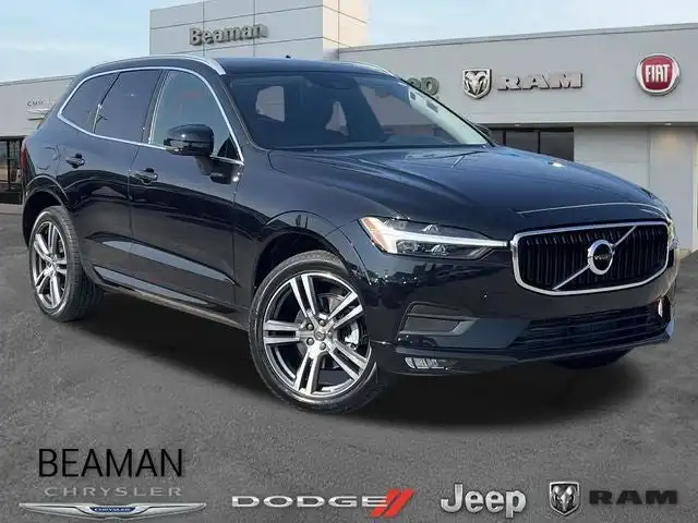 2021 Volvo XC60 T5 Momentum FWD's photo