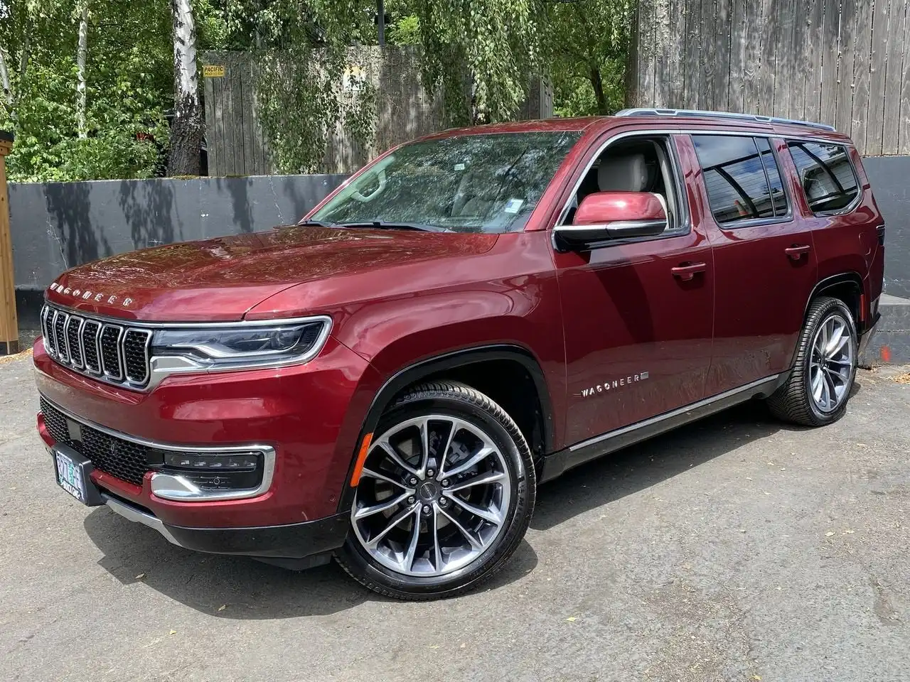 2022 Jeep Wagoneer Series III 4WD's photo