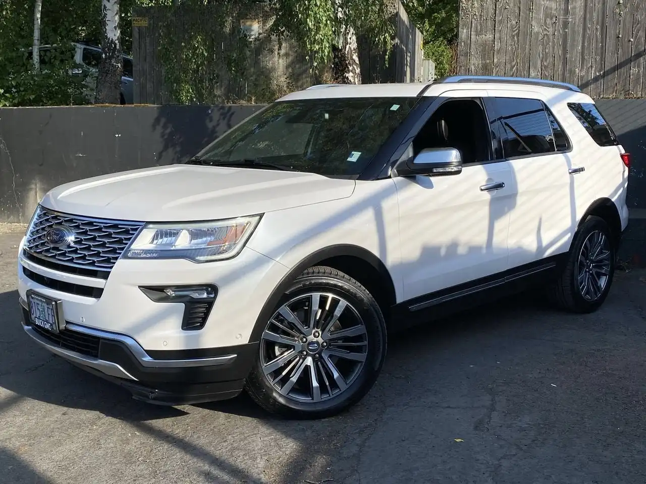 2018 Ford Explorer Platinum 4WD's photo
