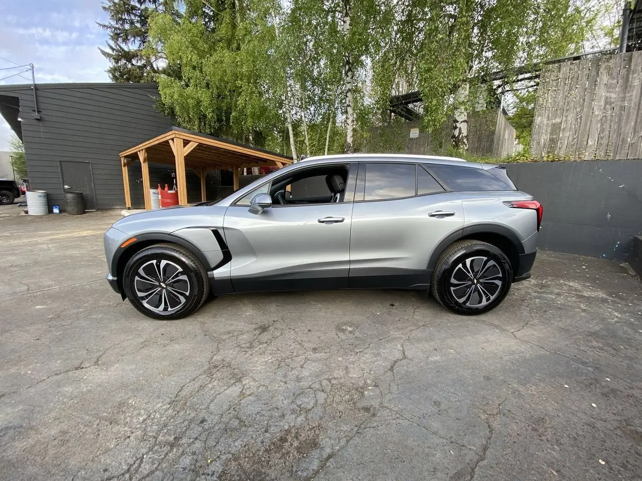 2024 Chevrolet Blazer EV LT AWD photo 3