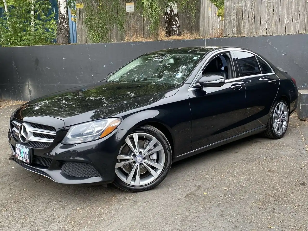 2017 Mercedes-Benz C-Class C300's photo