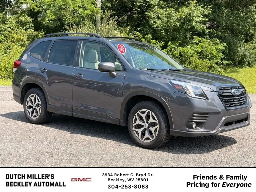 2024 Subaru Forester Premium's photo