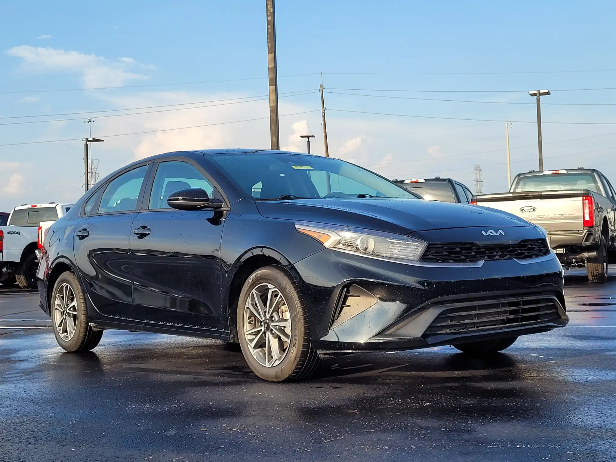 2023 Kia Forte LXS Auto's photo