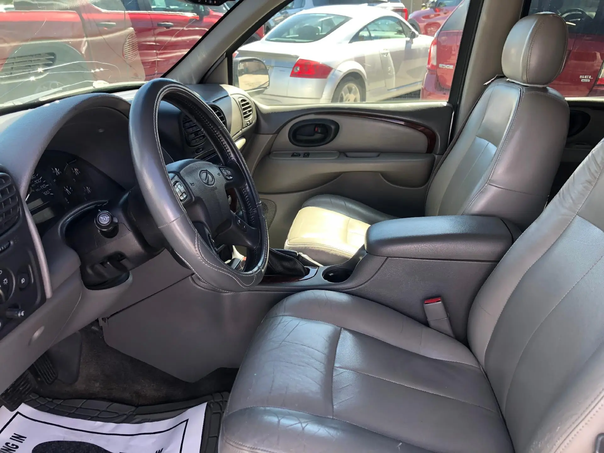 2004 Oldsmobile Bravada AWD photo 5