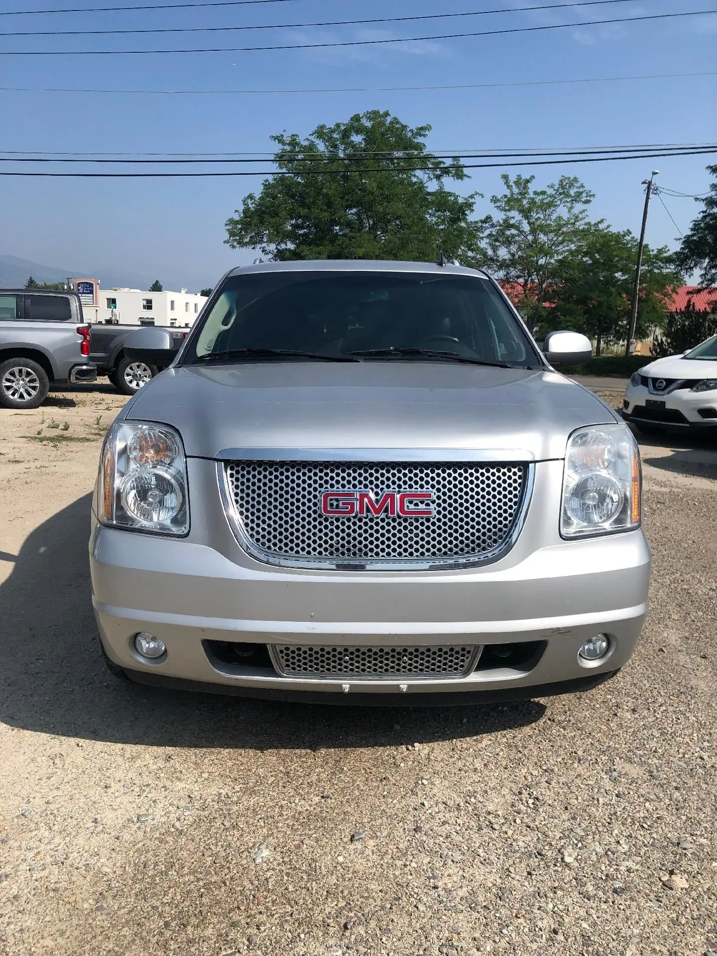 2012 GMC Yukon Denali AWD photo 1