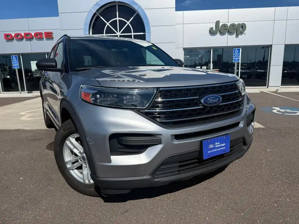 2020 Ford Explorer XLT RWD's photo