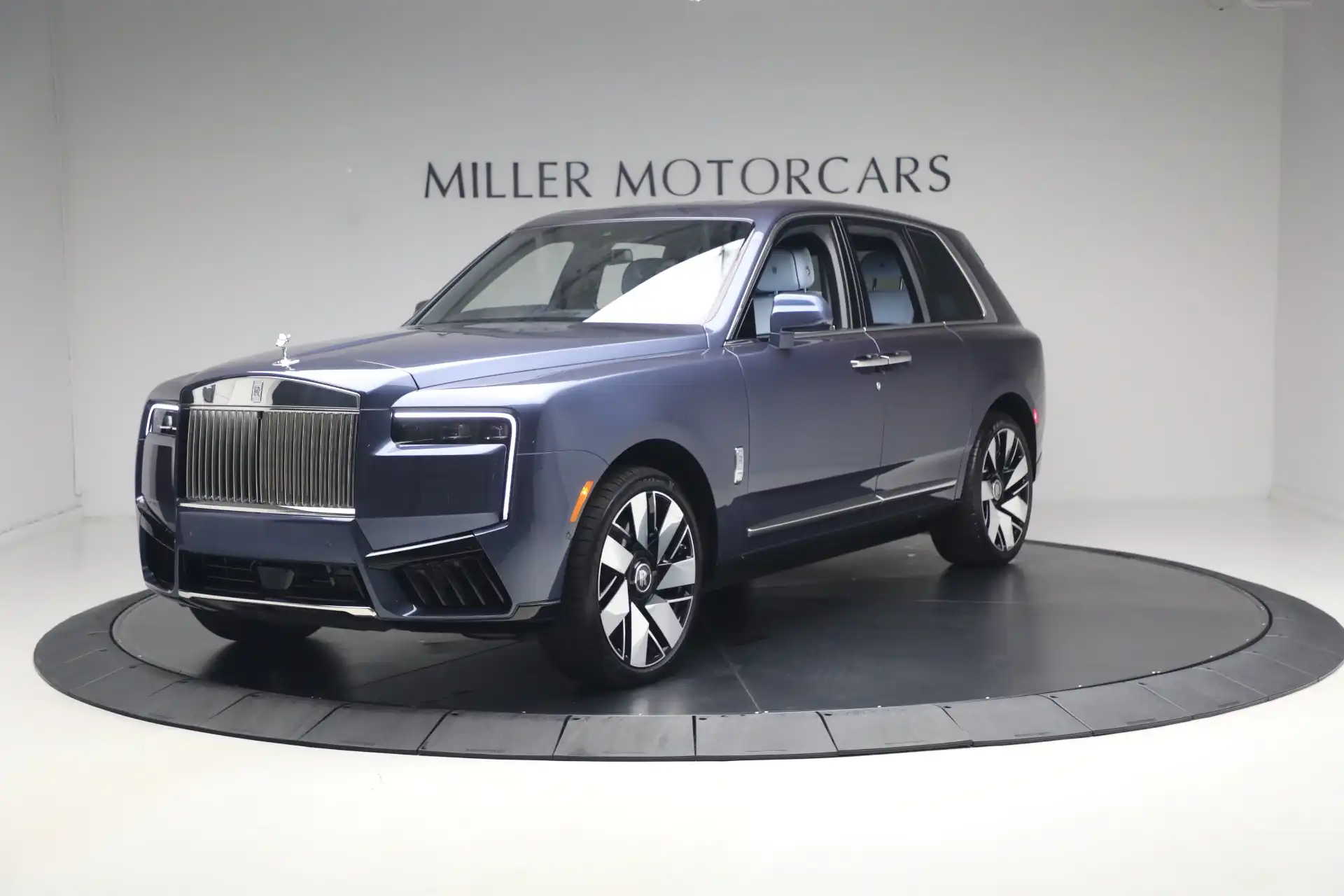 2025 Rolls-Royce Cullinan Base's photo