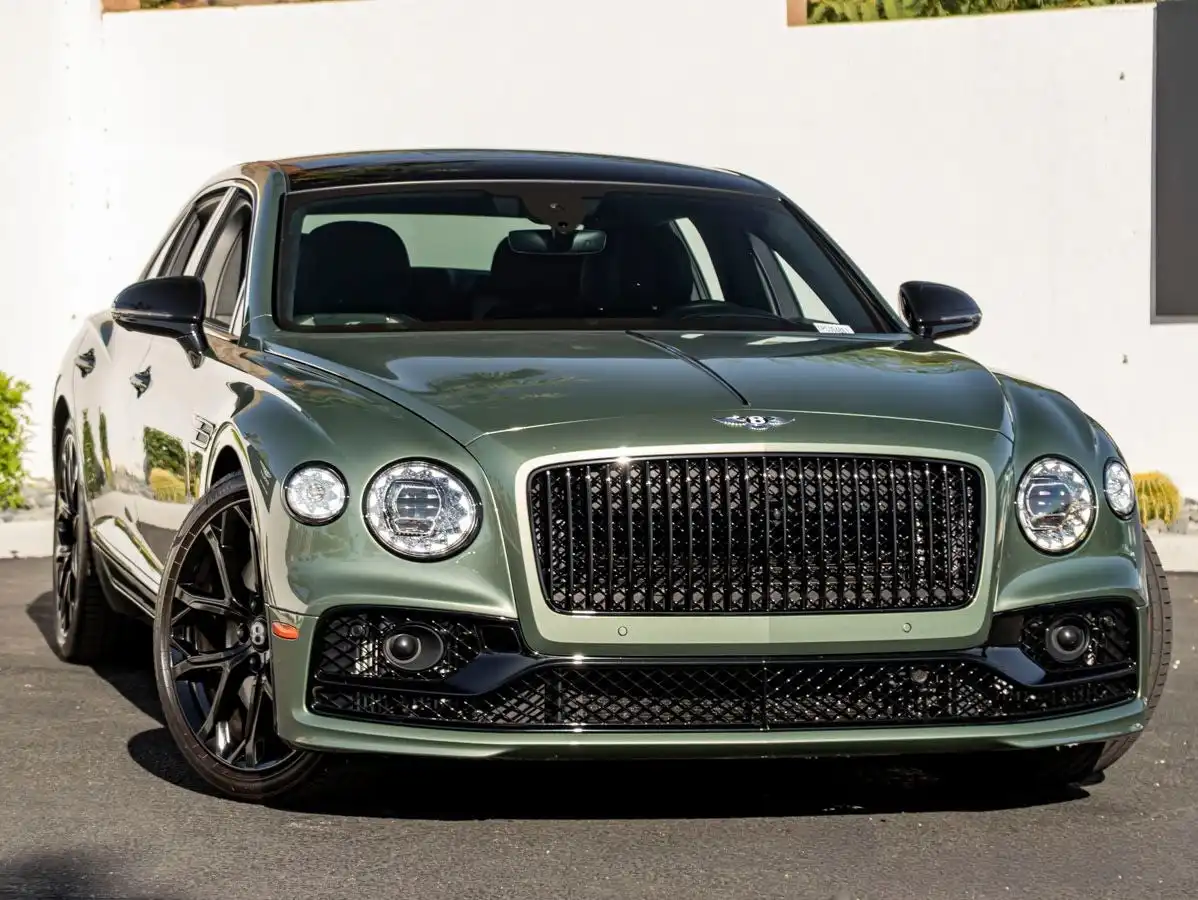 2023 Bentley Flying Spur S V8's photo