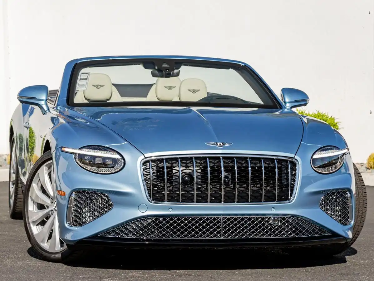2026 Bentley Continental GT Azure's photo