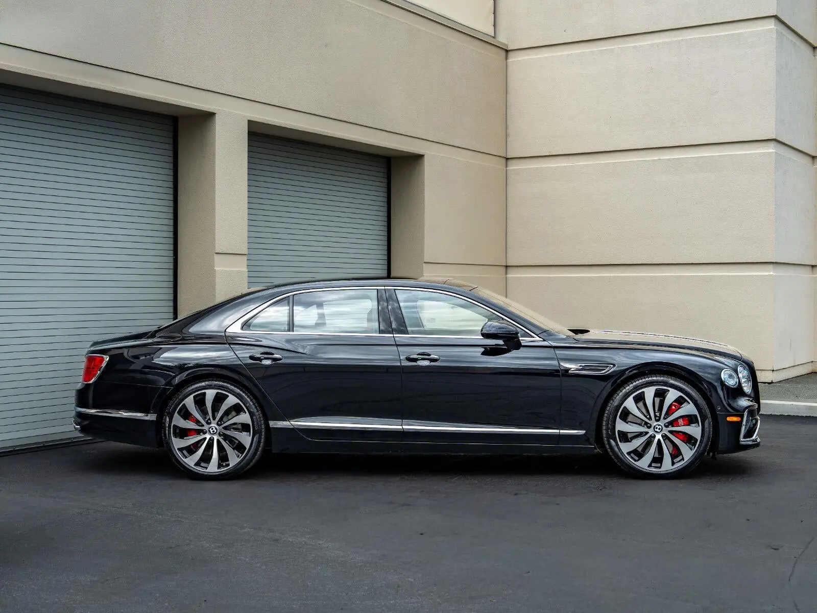 2026 Bentley Flying Spur Base photo 4