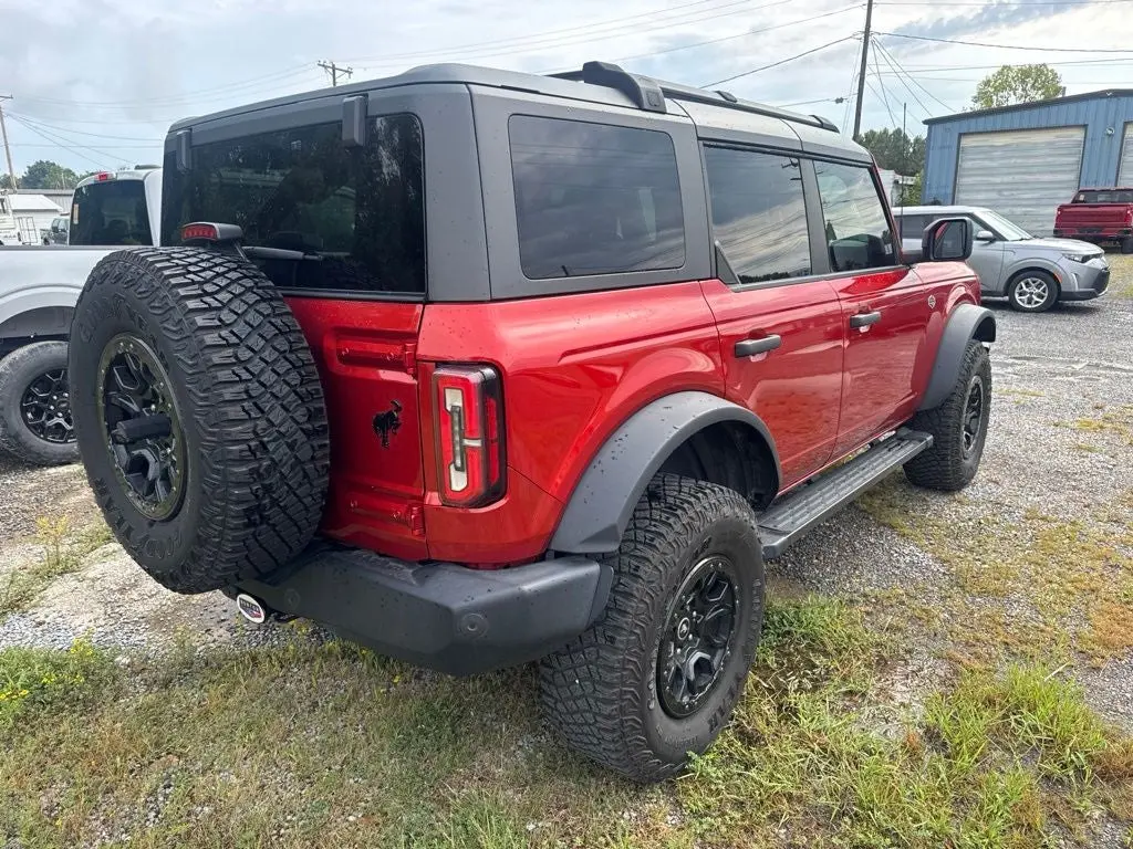 2023 Ford Bronco Wildtrak 4WD photo 3