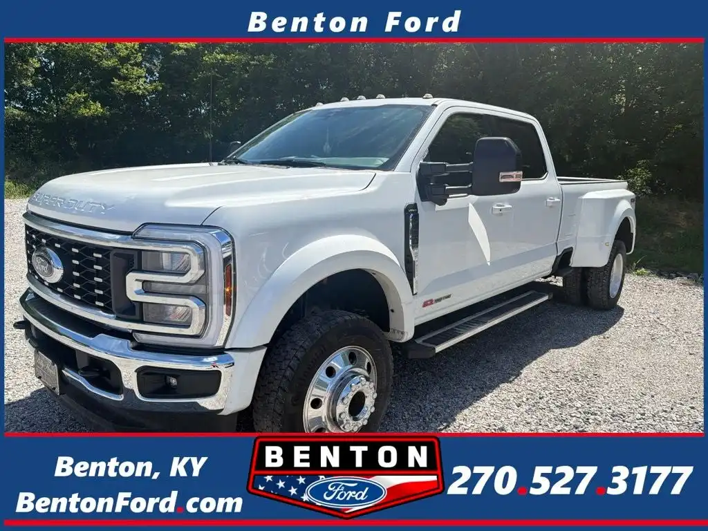 2026 Ford F-450 Lariat 4x4 Crew Cab 8' Box DRW's photo