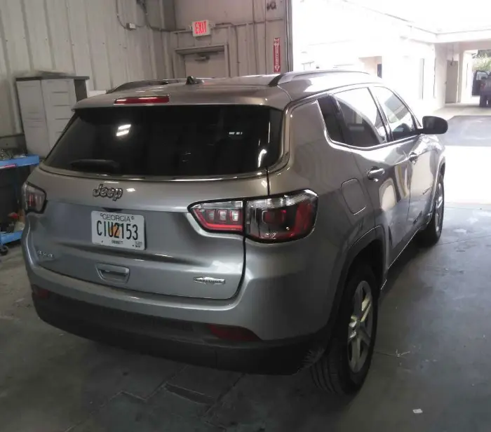 2024 Jeep Compass Latitude 4X4 photo 3