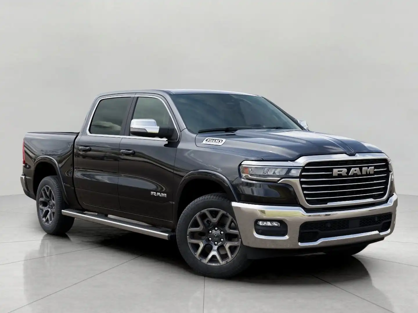 2027 RAM 1500 Laramie 4WD Crew Cab 5'7's photo