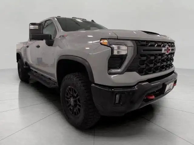 2025 Chevrolet Silverado HD ZR2 4WD Crew Cab Standard Box's photo