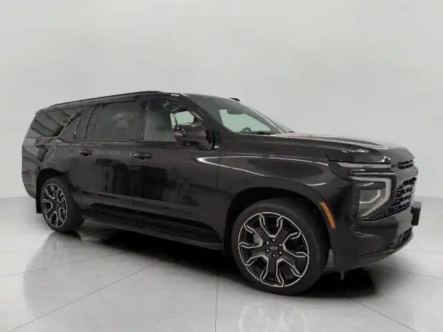 2025 Chevrolet Suburban RST 4WD's photo