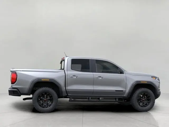 2026 GMC Canyon Elevation 4WD Crew Cab Short Box photo 5