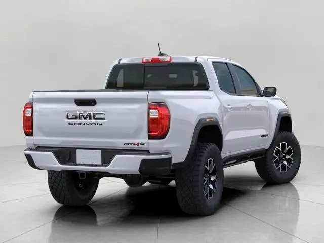 2026 GMC Canyon 4WD AT4X Crew Cab Short Box photo 4