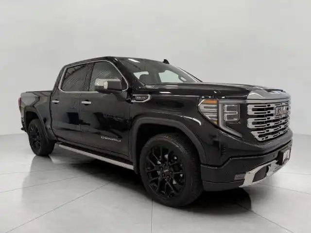 2023 GMC Sierra Denali 4WD Crew Cab Short Box's photo