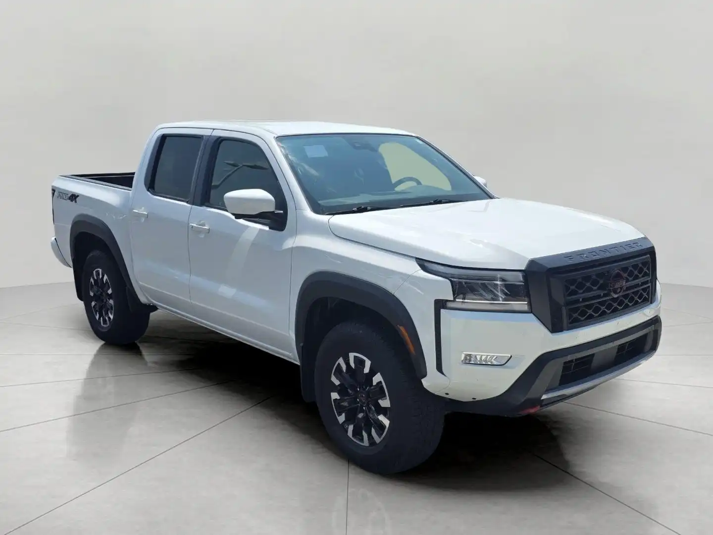 2023 Nissan Frontier PRO-4X Crew Cab 4X4's photo