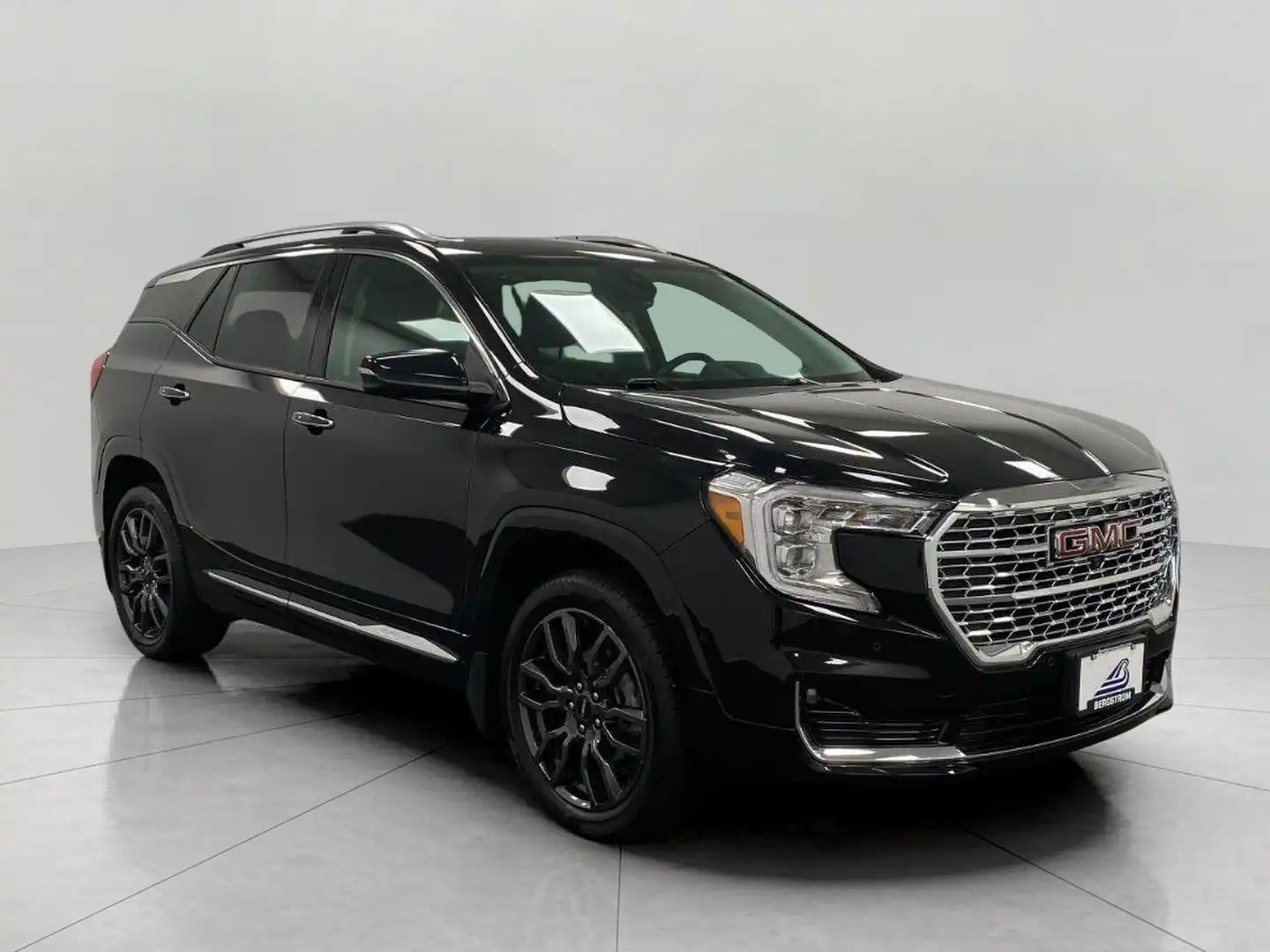 2024 GMC Terrain Denali AWD's photo