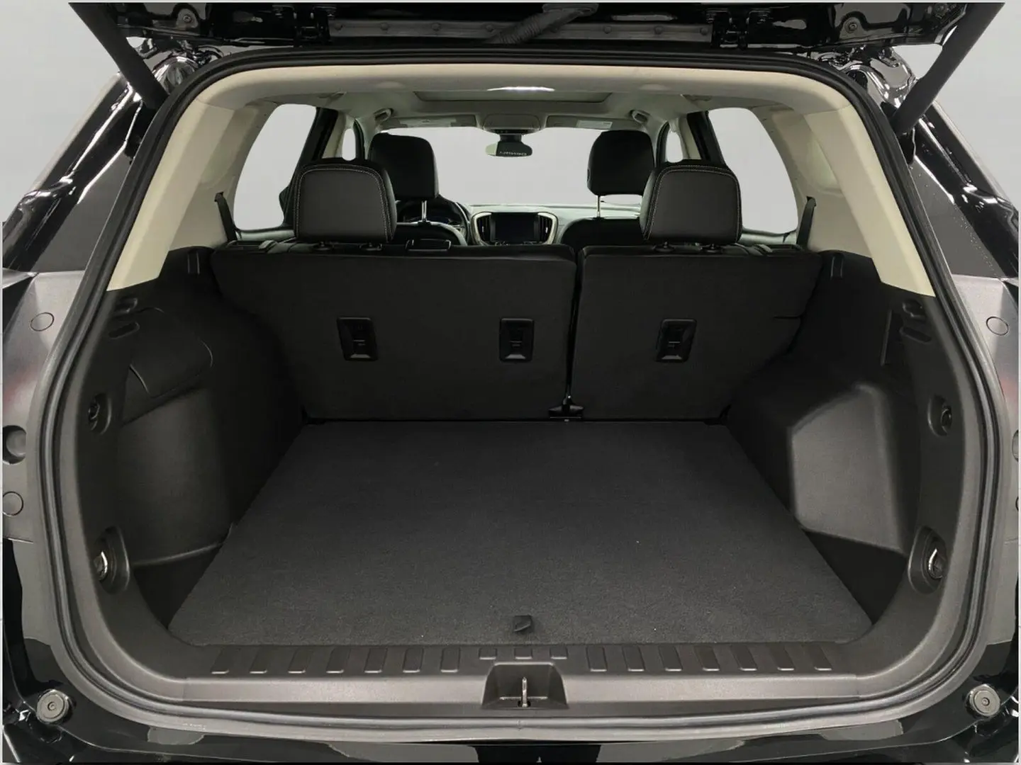 2024 GMC Terrain Denali AWD photo 5