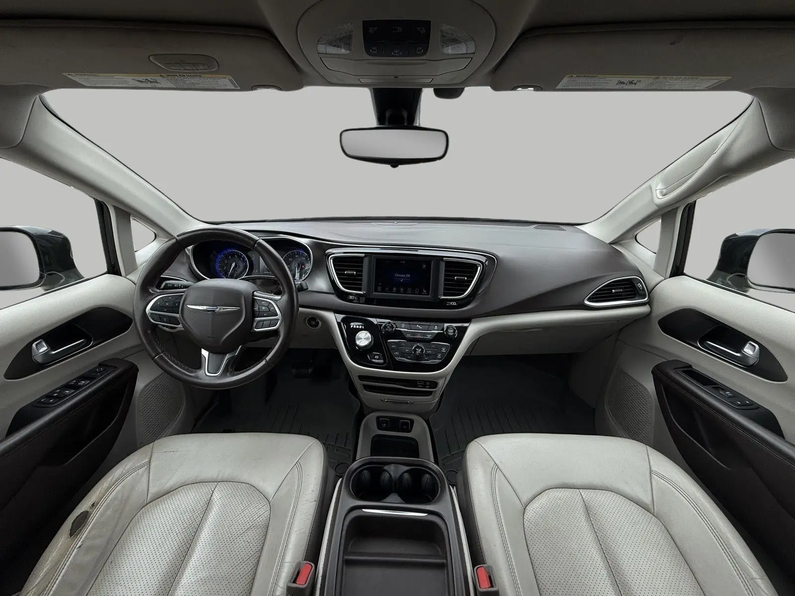 2018 Chrysler Pacifica Touring L photo 4