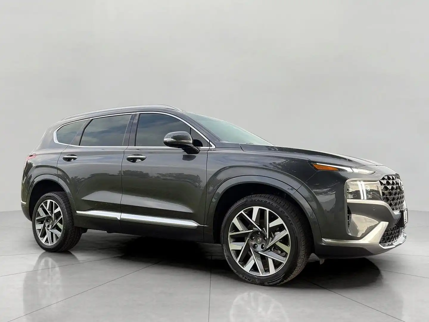 2023 Hyundai Santa Fe Calligraphy 2.5 AWD's photo
