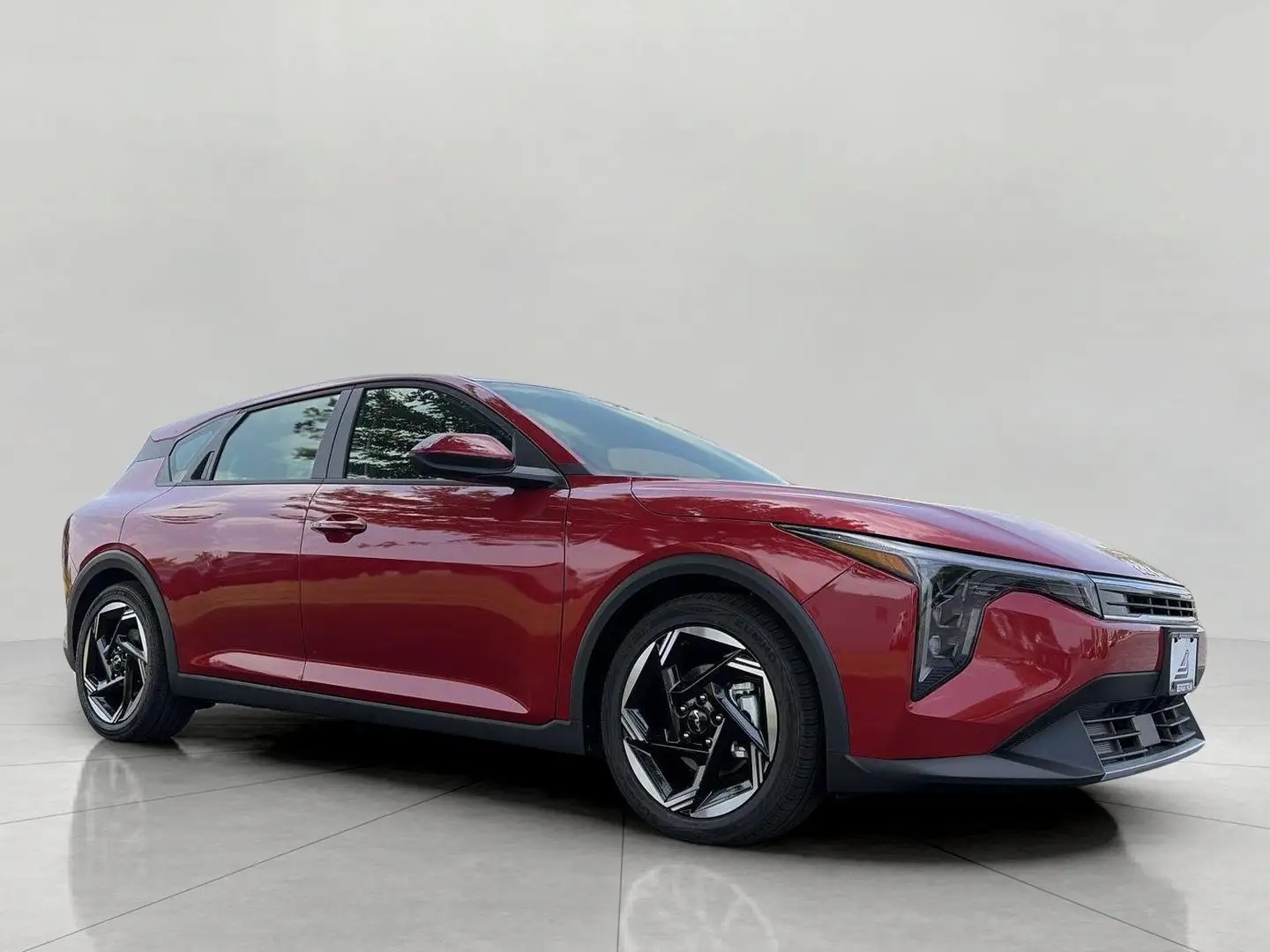 2026 Kia K4 EX AT Hatchback photo 1