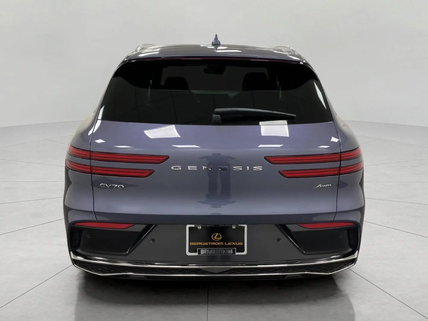 2026 Genesis GV70 2.5T Advanced AWD photo 4