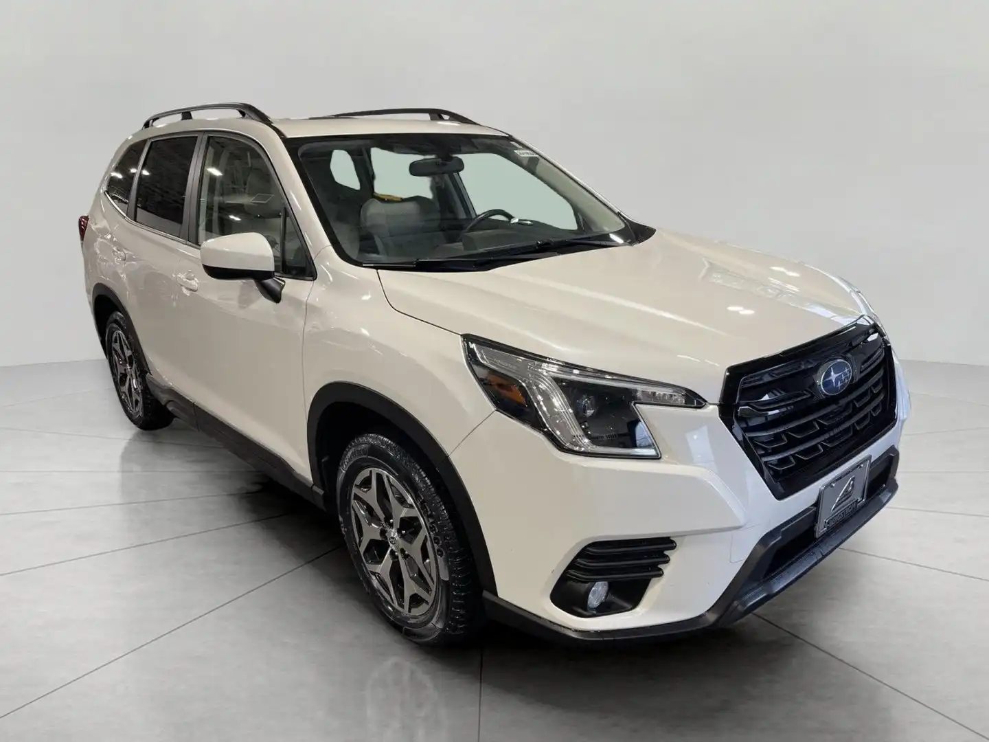 2023 Subaru Forester Premium CVT's photo