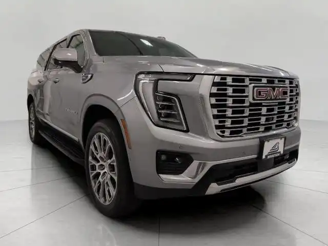 2025 GMC Yukon Denali AWD's photo