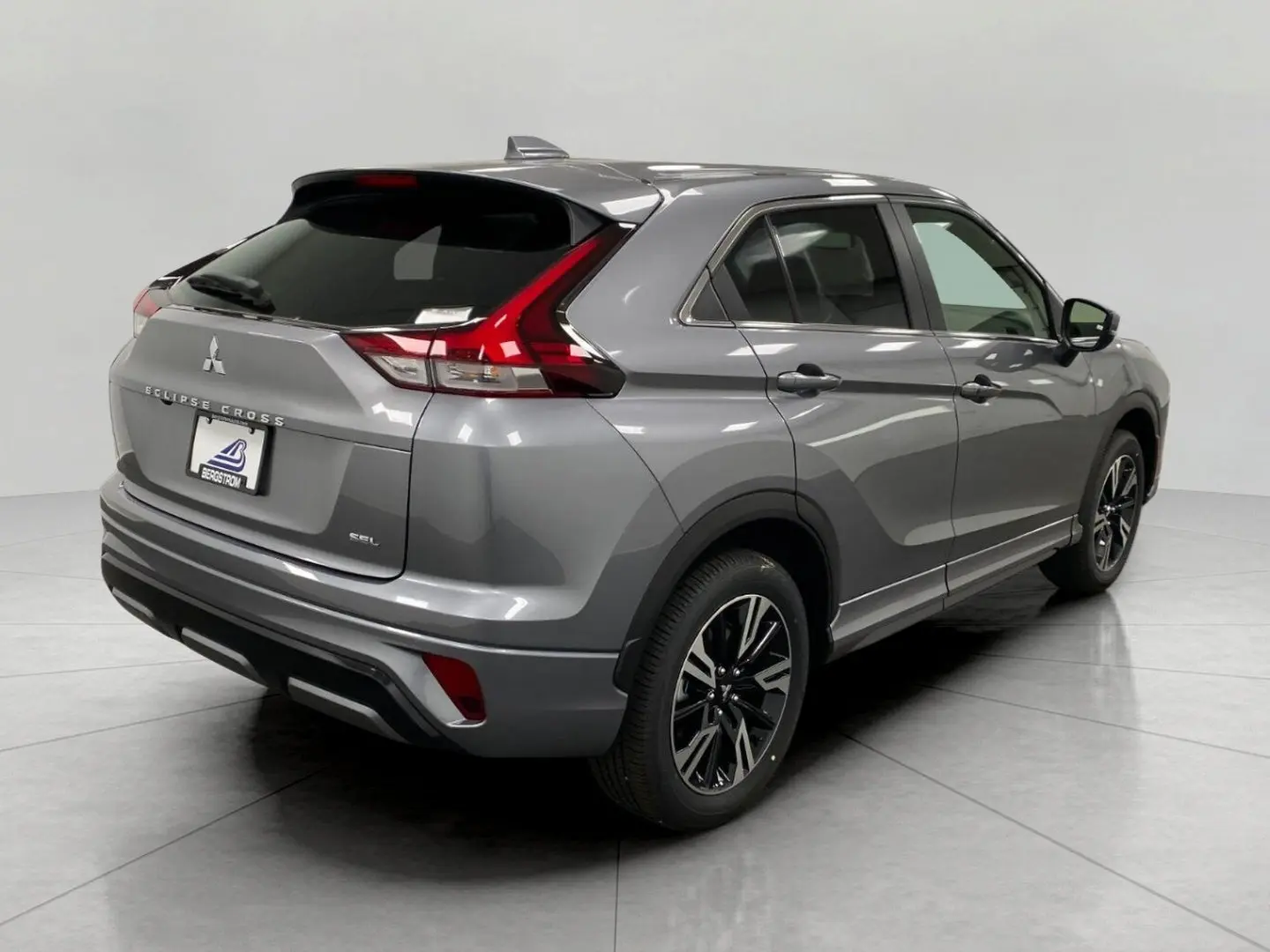 2026 Mitsubishi Eclipse Cross Black Edition S-AWC photo 3