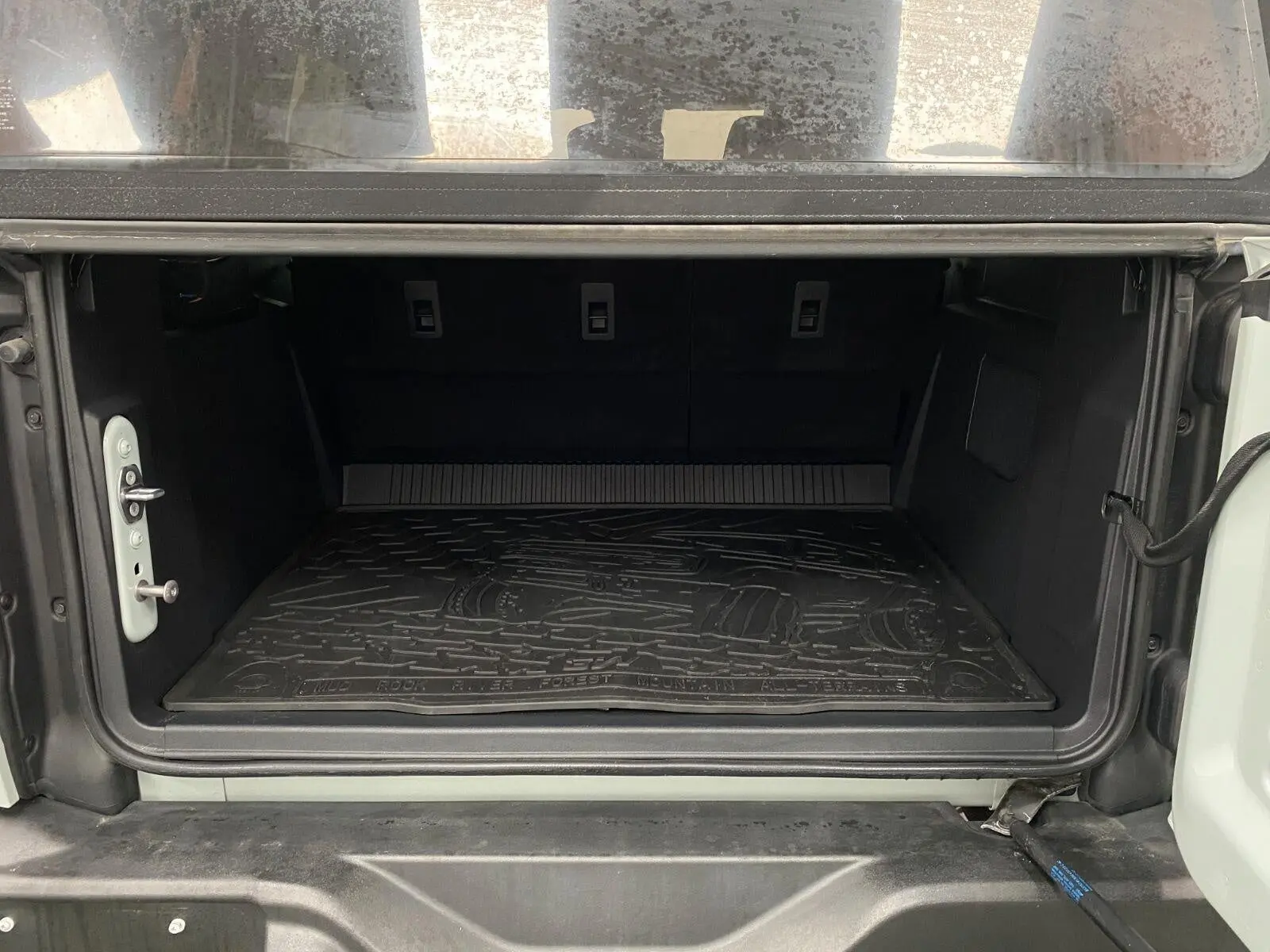 2023 Ford Bronco Outer Banks 4WD photo 5