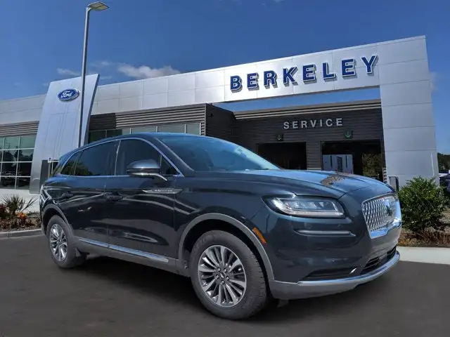 2022 Lincoln Nautilus FWD's photo