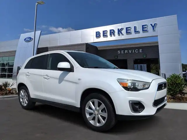 2015 Mitsubishi Outlander Sport 2.0 ES AWC CVT's photo
