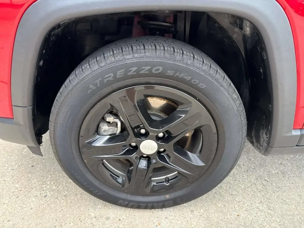 2024 Jeep Compass Latitude 4X4 photo 4