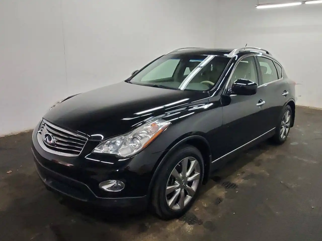 2015 INFINITI QX50 Journey's photo