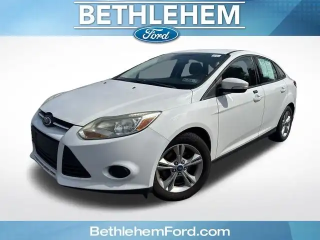2013 Ford Focus Sedan SE's photo