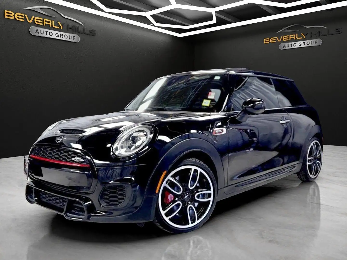 2019 MINI Hardtop John Cooper Works Iconic's photo