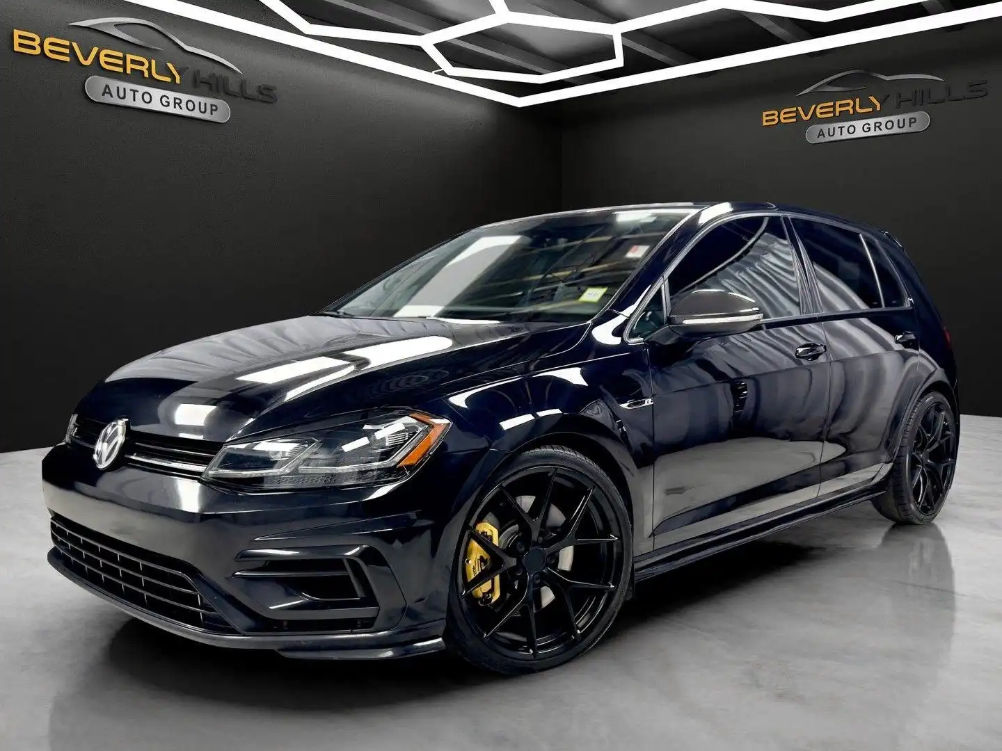 2019 Volkswagen Golf R 2.0 TSI DSG's photo