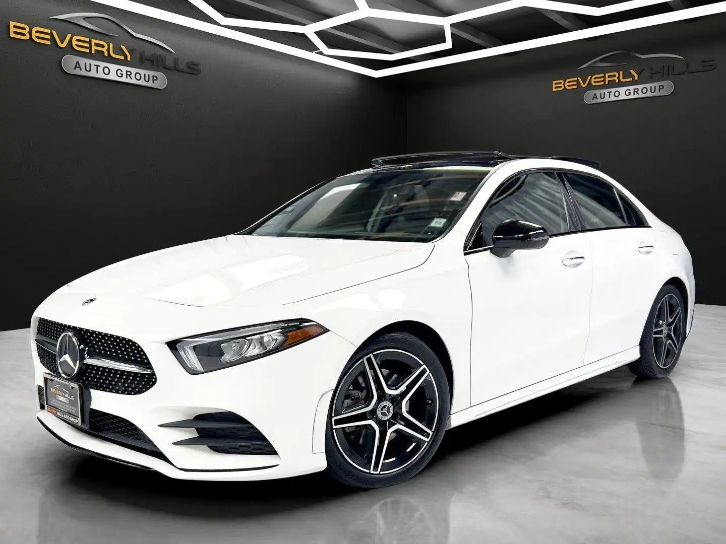2022 Mercedes-Benz A-Class A220 4MATIC's photo