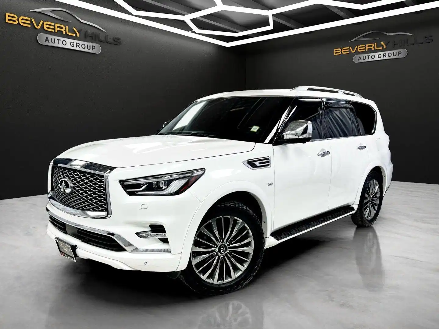 2018 INFINITI QX80 4WD's photo