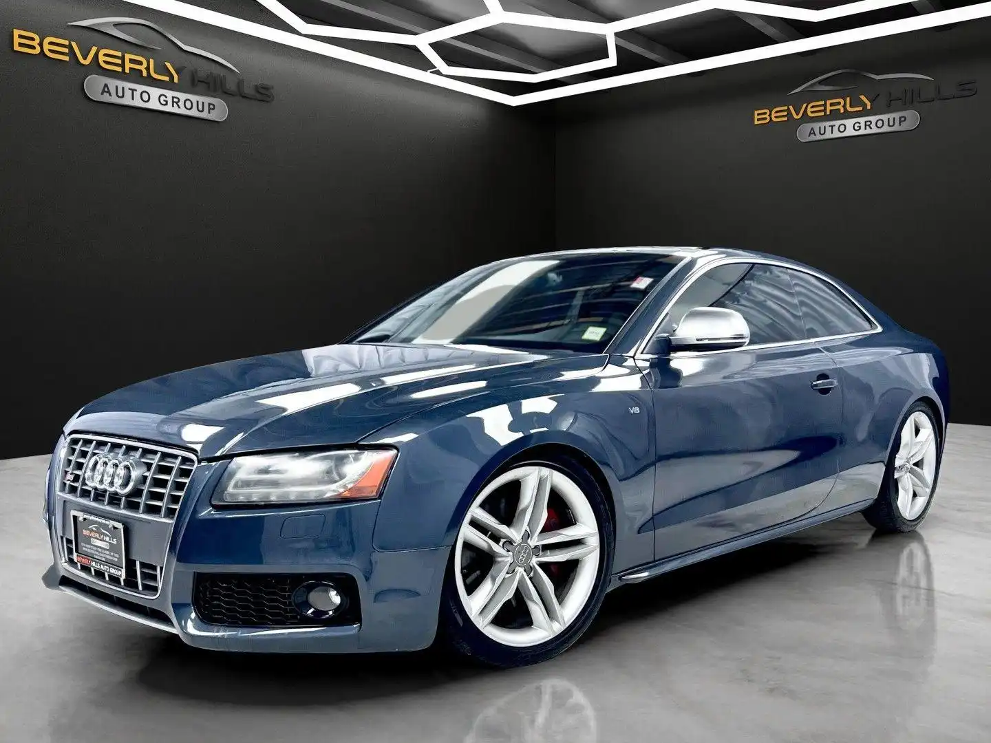 2009 Audi S5 4.2 quattro Manual's photo