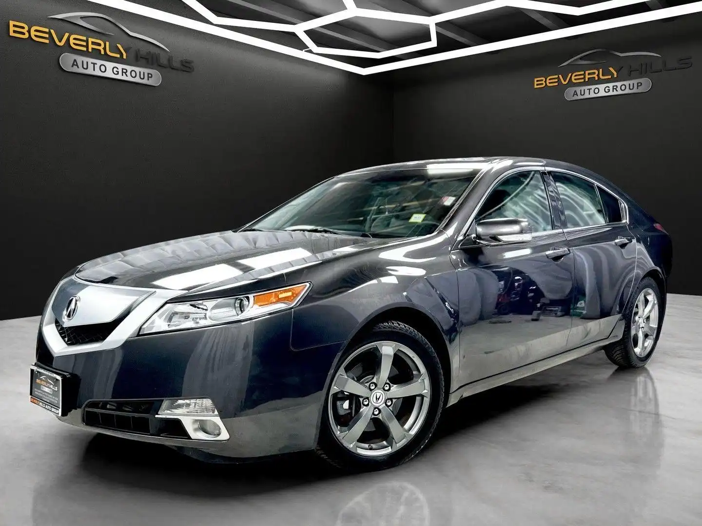 2011 Acura TL 3.7 AUTO SH-AWD Technology Package's photo