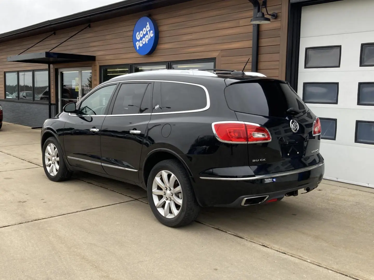 2016 Buick Enclave Premium AWD photo 3