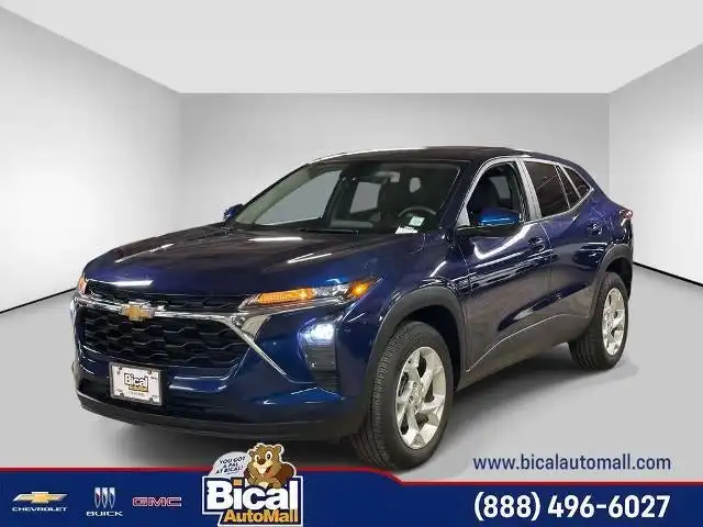 2024 Chevrolet Trax LS's photo
