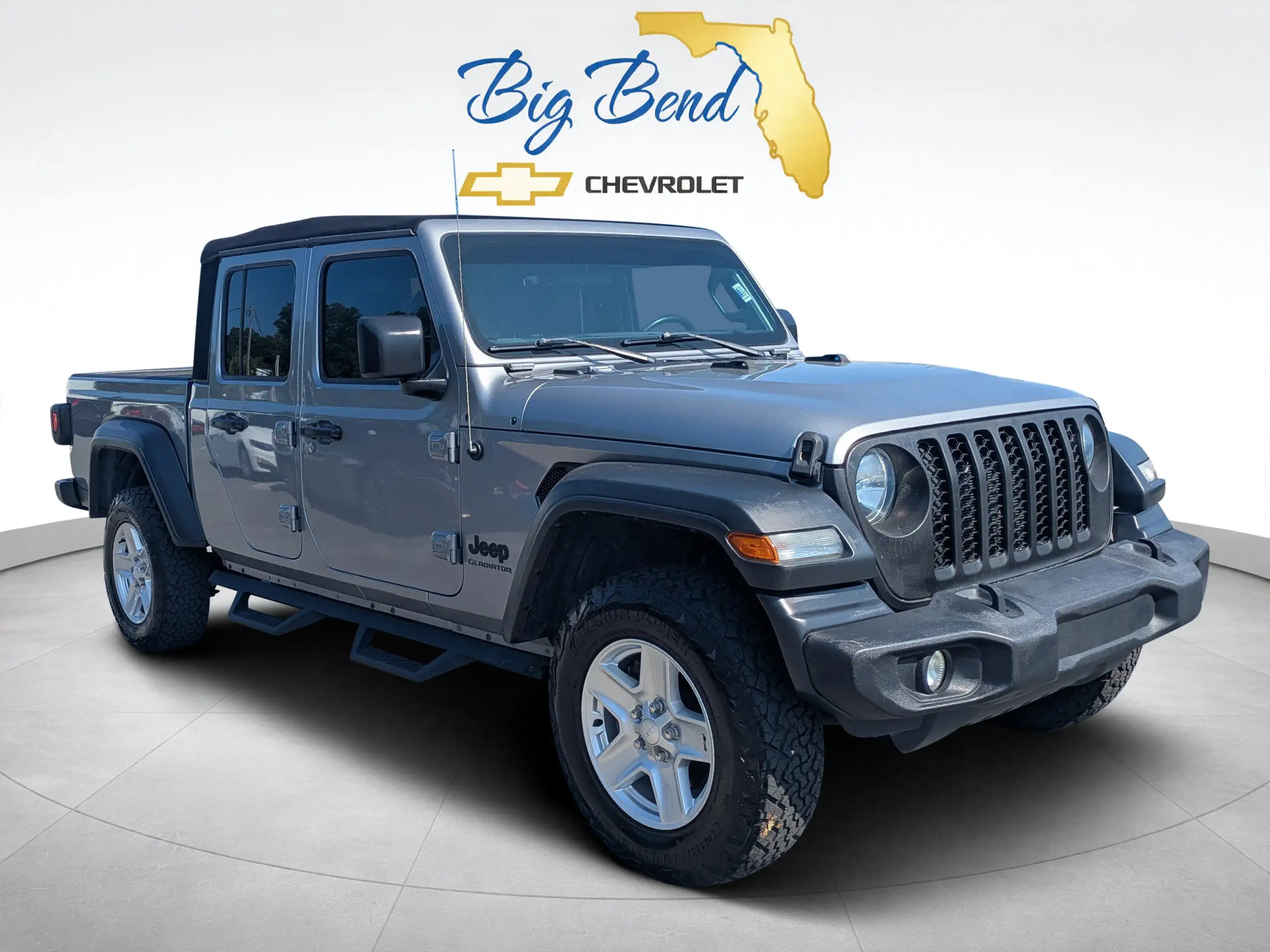 2020 Jeep Gladiator Sport S's photo